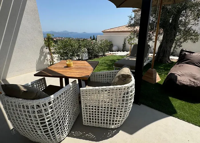 Vue Reves D'azur 雷以桑布尔